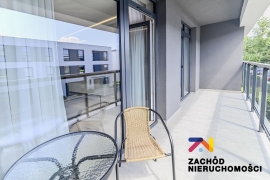 NOWY KOMFORTOWY APARTAMENT Z MIEJSCEM POSTOJOWYM